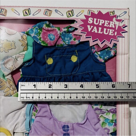 New Vintage Doll Baby Clothes 15" to 17" 1990s 4 Outfits Dress Pajamas Gift Set - Picture 11 of 11
